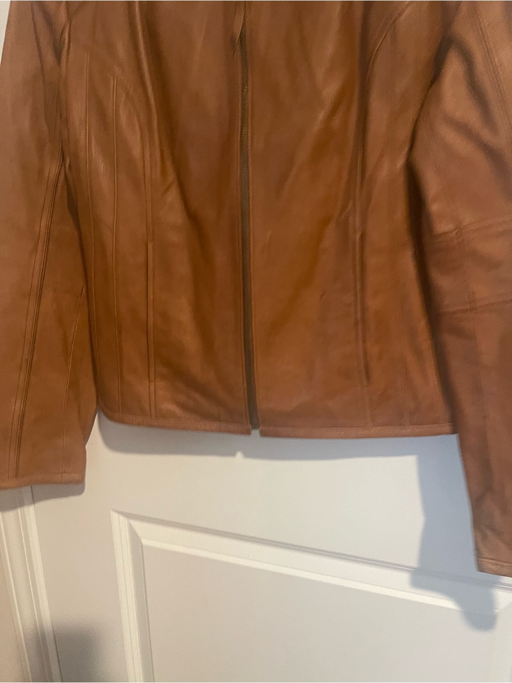a.n.a Women's L Light Brown Genuine Leather Zip-Front Jacket 2 front slip pocket